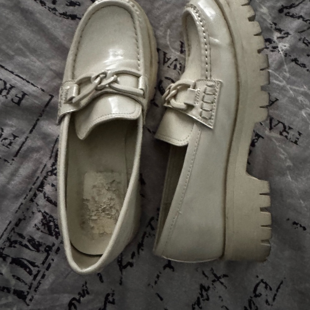 Nine West Cream Loafers